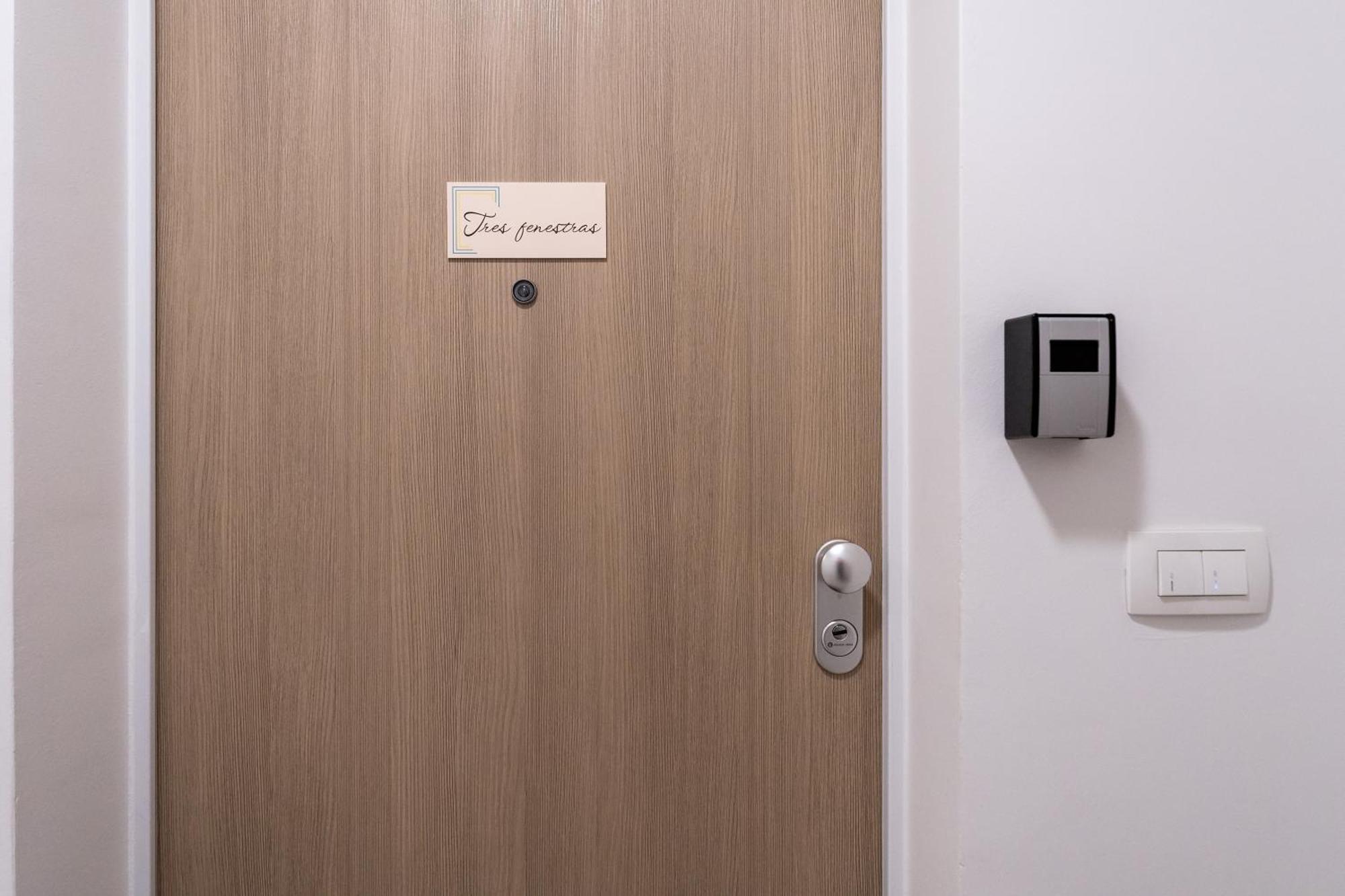 Tres Fenestras Zadar - Private Parking Apartamento Exterior foto